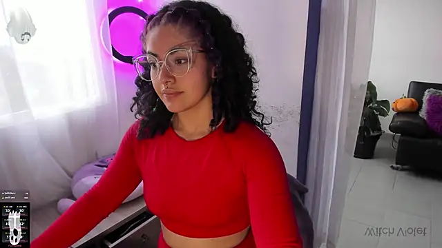 witchviolet online show from 02/03/25, 10:32