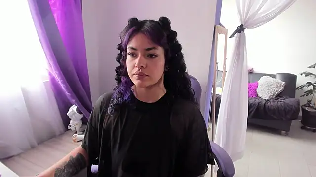 witchviolet online show from 10/01/25, 04:02