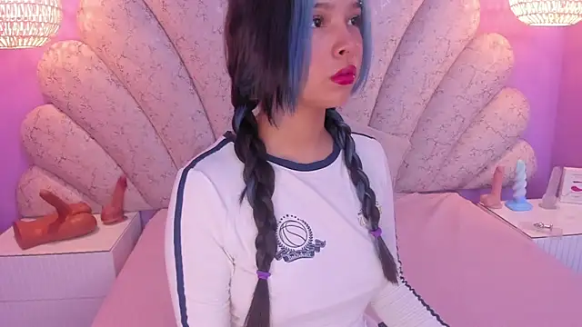 chloe watson  online show from 02/22/25, 09:59