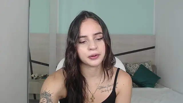 heidy hoiss online show from 12/21/24, 08:32