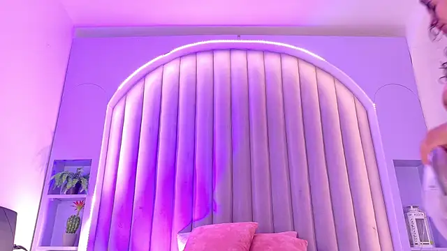 eva daemon online show from 04/14/26, 11:49