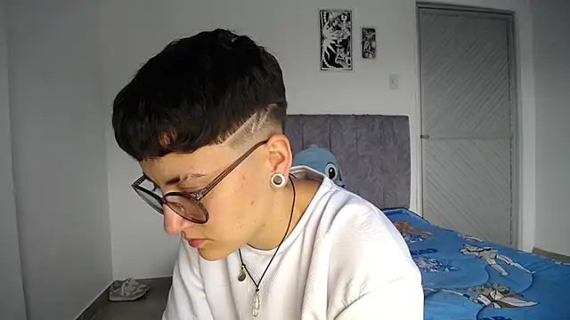 linda 33 online show from 02/10/26, 07:51