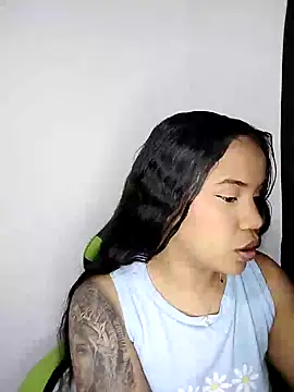 leila 22 online show from 01/26/25, 12:16