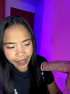 leila 22 online show from 10/06/25, 07:50