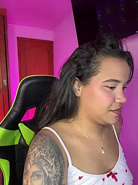 leila 22 online show from 01/14/26, 06:52