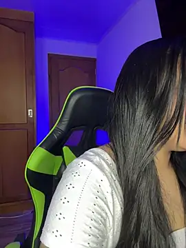 leila 22 online show from 02/06/26, 06:51