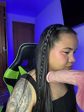 leila 22 online show from 03/15/26, 08:31