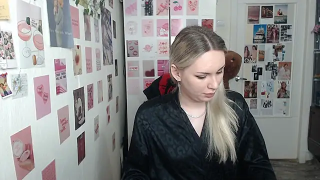 CapriScorpion online show from 02/16/25, 01:05