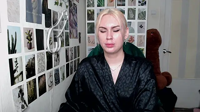 CapriScorpion online show from 10/15/25, 12:16