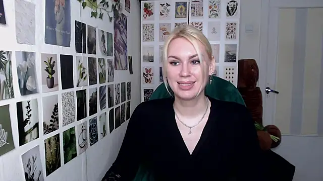 CapriScorpion online show from 04/28/26, 01:27