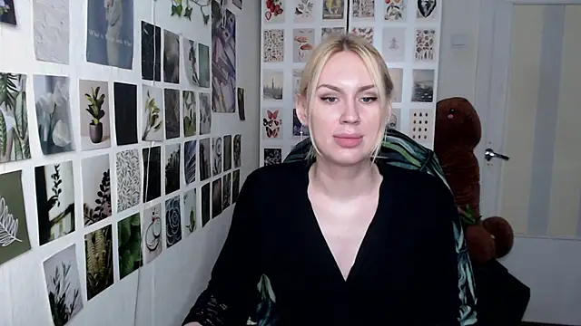 CapriScorpion online show from 05/17/26, 03:19