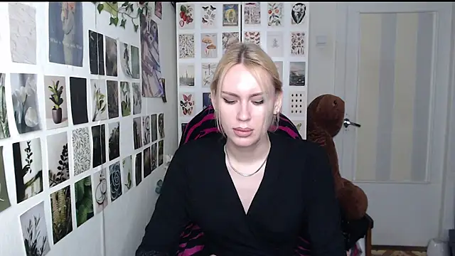 CapriScorpion online show from 06/23/26, 12:03