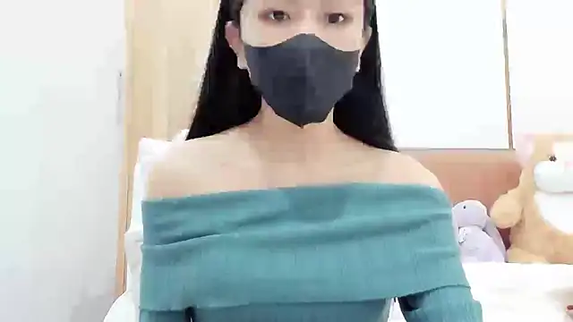 Lita-Julia online show from 01/01/25, 05:11