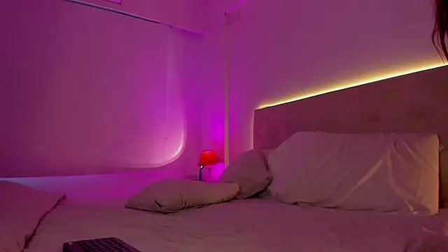 Snapshot of alaskavenom_ chatting on 12/04/25, 10:40 alaskavenom online show from 12/04/25, 10:40