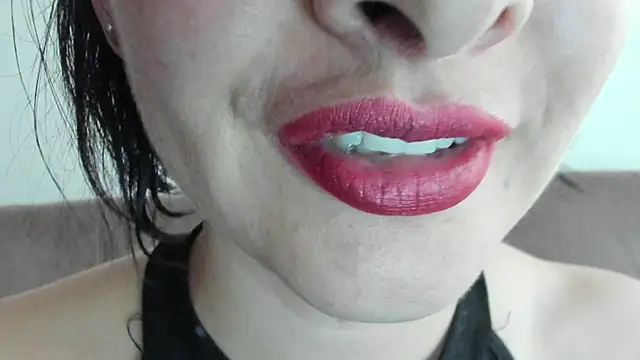 queen fetish online show from 02/05/25, 10:44