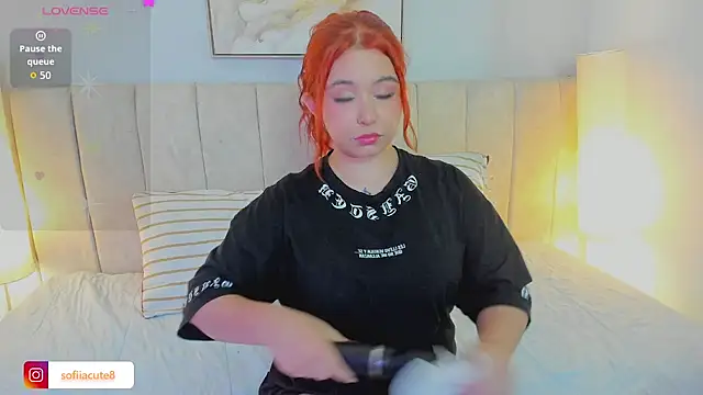 Atenea cuteee online show from 12/04/25, 02:10