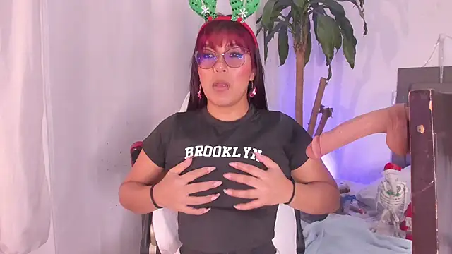 evelynjohnsoon online show from 12/11/24, 02:00