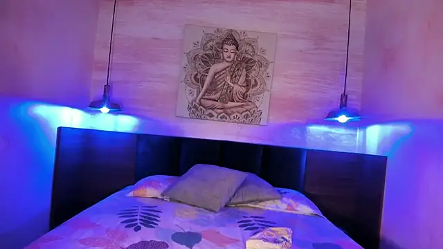 AnneDixie online show from 11/07/25, 03:06