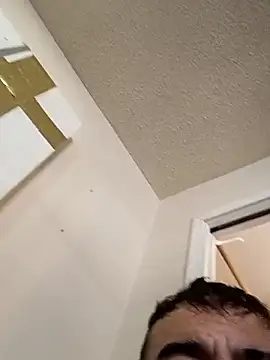 Snapshot of prettyboi6992 chatting on 02/11/26, 05:51 prettyboi6992 online show from 02/11/26, 05:51