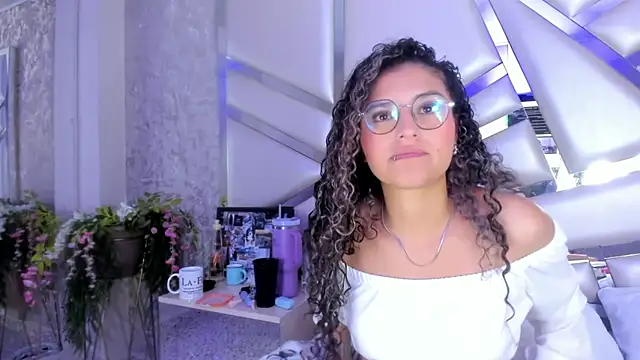 Miia002 online show from 01/14/25, 06:45