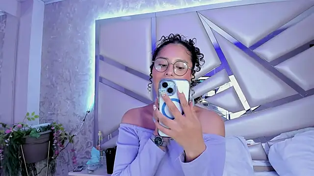 Miia002 online show from 02/06/25, 06:51