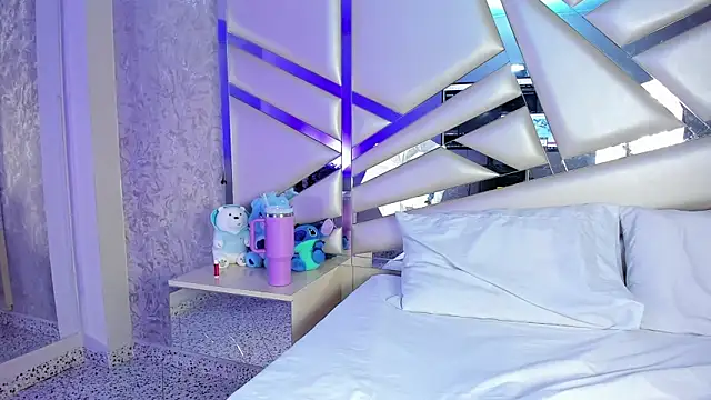 Miia002 online show from 01/14/26, 11:42