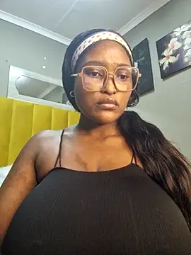 Bustygoddess32 online show from 03/05/25, 03:29