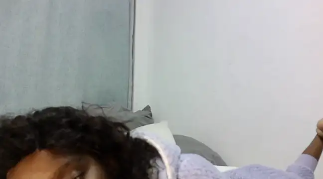 Sexxybella27 online show from 02/03/25, 08:57