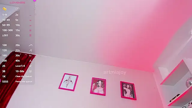 Snapshot of artmiaa chatting on 05/07/26, 02:44 artmiaa online show from 05/07/26, 02:44
