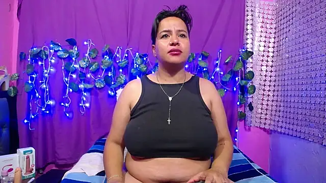 hazel 34 online show from 02/13/25, 01:40