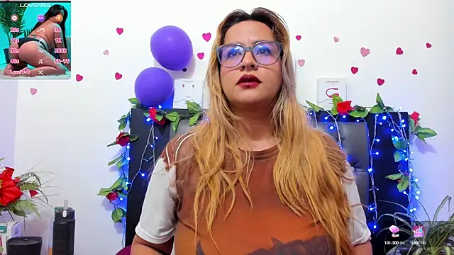 hazel 34 online show from 09/15/25, 06:52