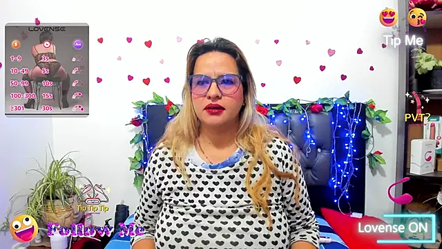 hazel 34 online show from 10/23/25, 08:24