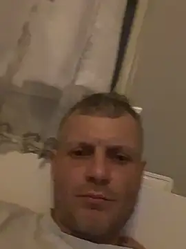 Snapshot of Arthur2288@xh chatting on 02/14/26, 07:54 Arthur2288xh online show from 02/14/26, 07:54