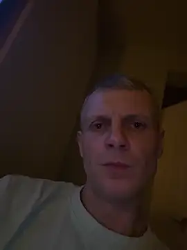 Snapshot of Arthur2288@xh chatting on 02/21/26, 02:12 Arthur2288xh online show from 02/21/26, 02:12