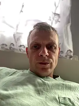 Snapshot of Arthur2288@xh chatting on 02/21/26, 02:40 Arthur2288xh online show from 02/21/26, 02:40