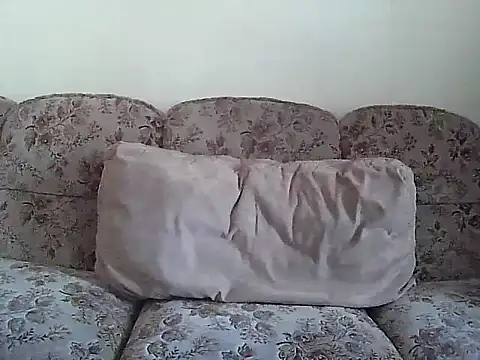 suarez1235 online show from 04/16/26, 07:42