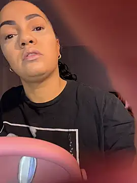 Snapshot of DestineeJayde chatting on 02/24/26, 04:10 DestineeJayde online show from 02/24/26, 04:10