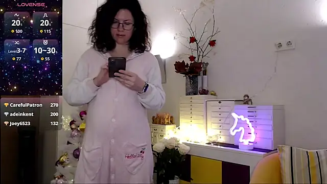 vaders daughter online show from 12/16/25, 05:23