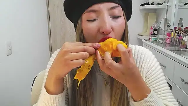 Barbie girl 69 online show from 02/04/26, 11:53