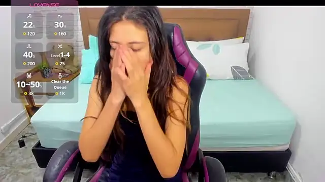 julieth love  online show from 09/22/25, 01:13