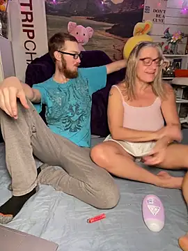 TrenaAnne online show from 04/11/26, 07:29