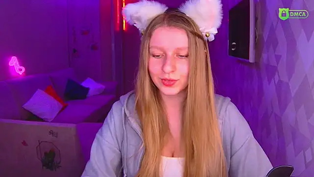 Snapshot of AmaliaQueen chatting on 02/01/25, 02:56 AmaliaQueen online show from 02/01/25, 02:56