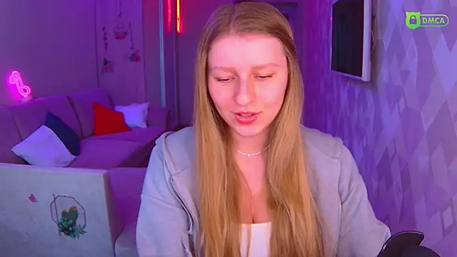 Snapshot of AmaliaQueen chatting on 03/19/25, 02:02 AmaliaQueen online show from 03/19/25, 02:02