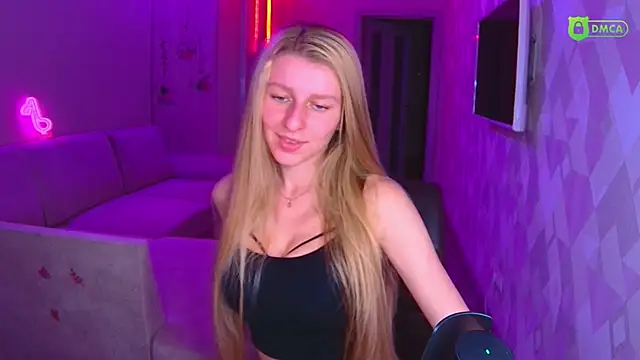 AmaliaQueen online show from 11/21/25, 03:00