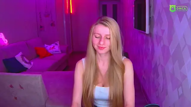 AmaliaQueen online show from 12/19/25, 04:03