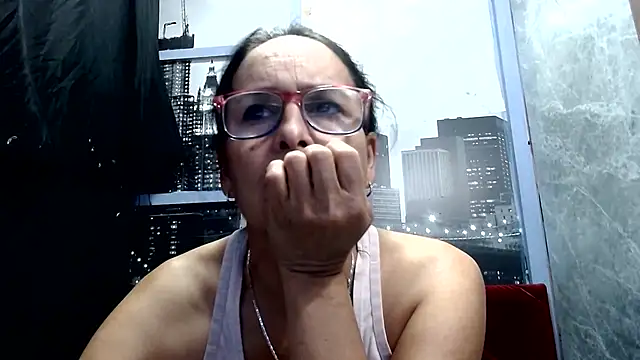Snapshot of Nastylatinaxxx chatting on 07/14/26, 02:27 Nastylatinaxxx online show from 07/14/26, 02:27
