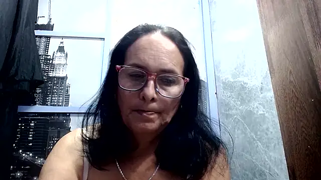 Snapshot of Nastylatinaxxx chatting on 07/15/26, 04:01 Nastylatinaxxx online show from 07/15/26, 04:01