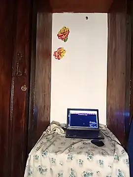 The-Peach-Flexer online show from 11/30/25, 08:57