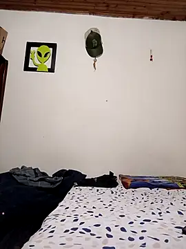 sebasxx97 online show from 12/18/25, 04:51