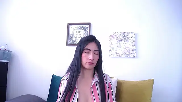 JainaRogers online show from 04/04/26, 05:54